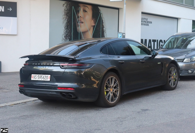 Porsche 971 Panamera Turbo S E-Hybrid