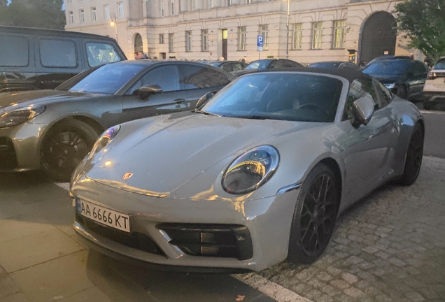 Porsche 992 Carrera 4 GTS Cabriolet MkI