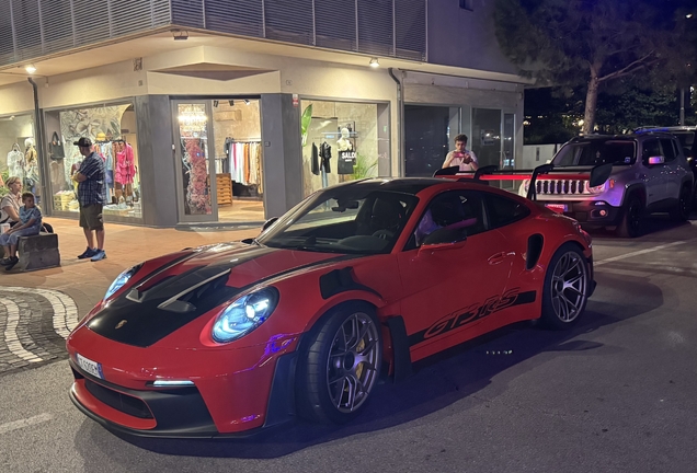 Porsche 992 GT3 RS Weissach Package