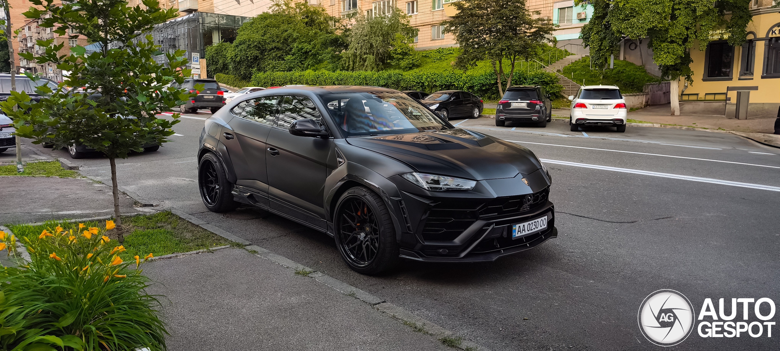 Lamborghini Urus 1016 Industries