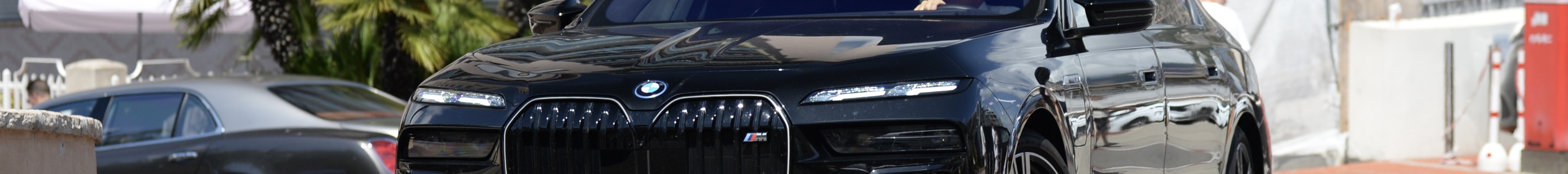 BMW M760e xDrive