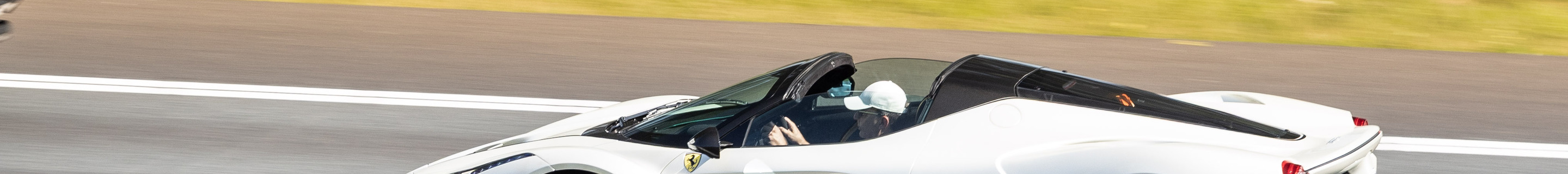 Ferrari LaFerrari Aperta