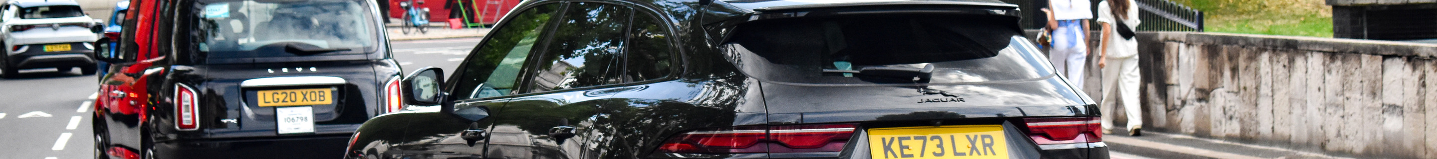 Jaguar F-PACE SVR 2021