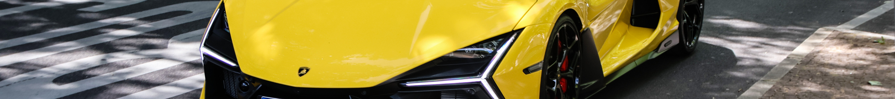 Lamborghini Revuelto