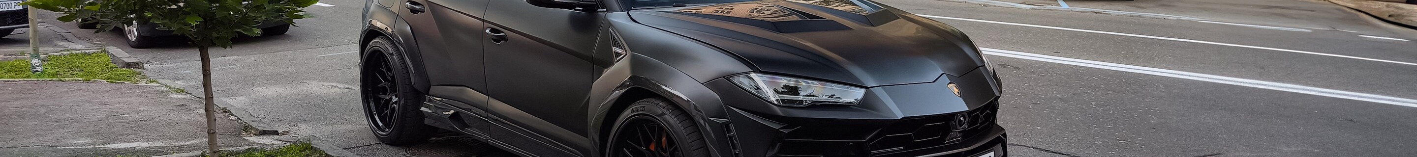 Lamborghini Urus 1016 Industries