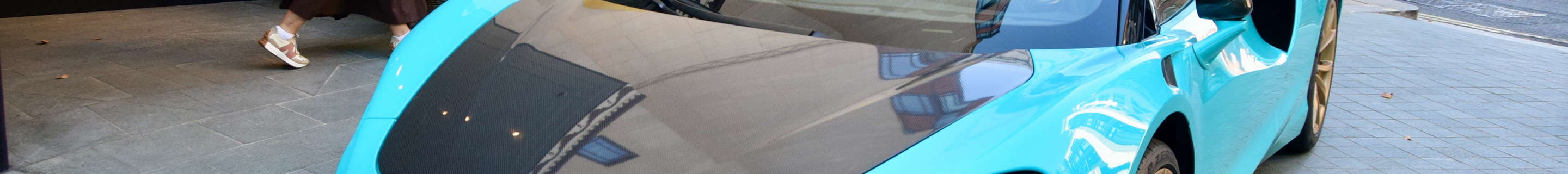 McLaren Artura Spider