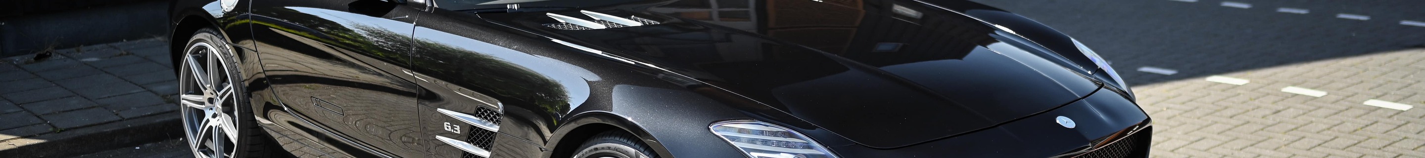 Mercedes-Benz SLS AMG