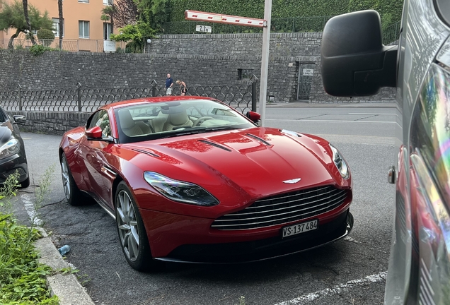 Aston Martin DB11