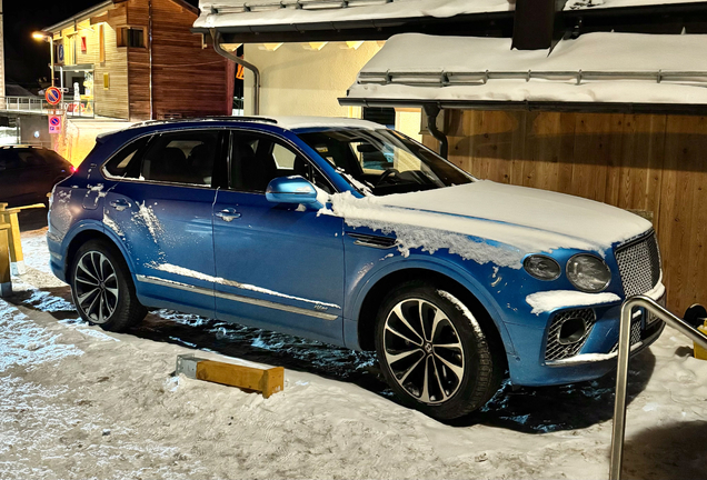 Bentley Bentayga Hybrid 2021 First Edition