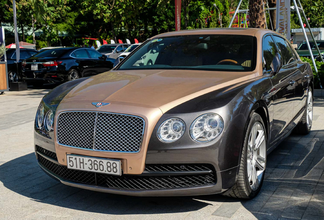 Bentley Flying Spur V8