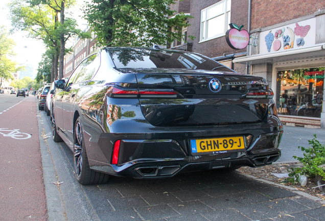 BMW M760e xDrive