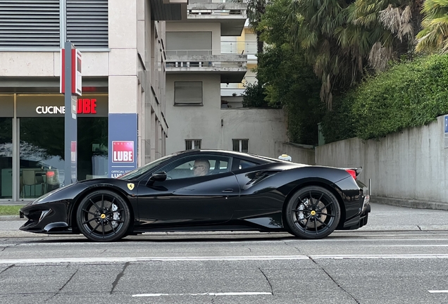Ferrari 488 Pista