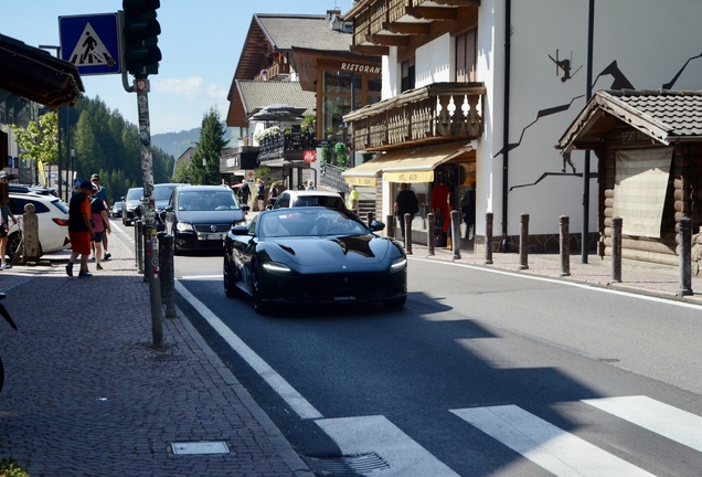 Ferrari Roma Spider