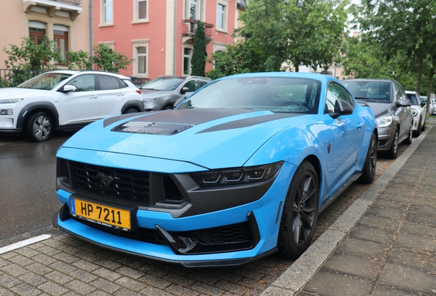 Ford Mustang Dark Horse 2024