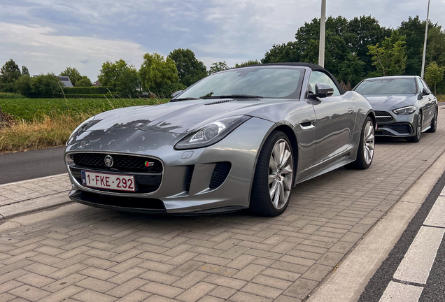 Jaguar F-TYPE S Convertible
