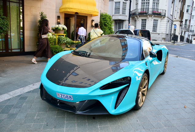McLaren Artura Spider