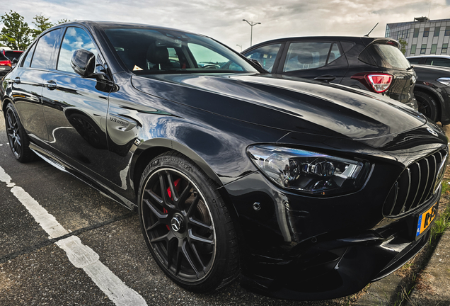 Mercedes-AMG E 63 S W213 2021