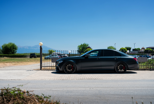 Mercedes-AMG E 63 S W213