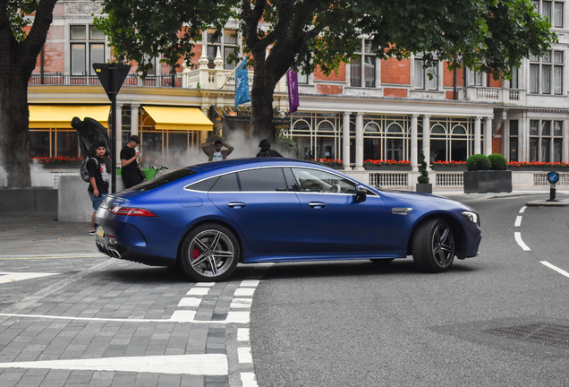 Mercedes-AMG GT 63 X290