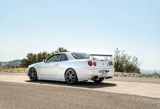 Nissan Skyline R34 GT-R
