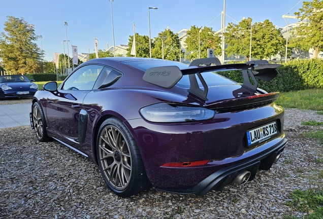Porsche 718 Cayman GT4 RS