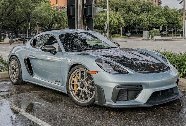 Porsche 718 Cayman GT4 RS Weissach Package