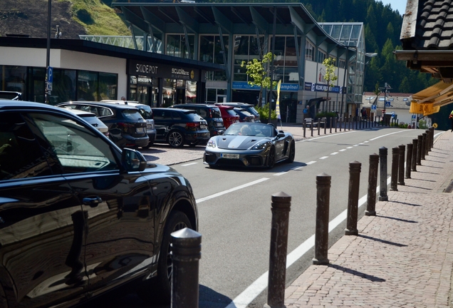 Porsche 718 Spyder RS Weissach Package