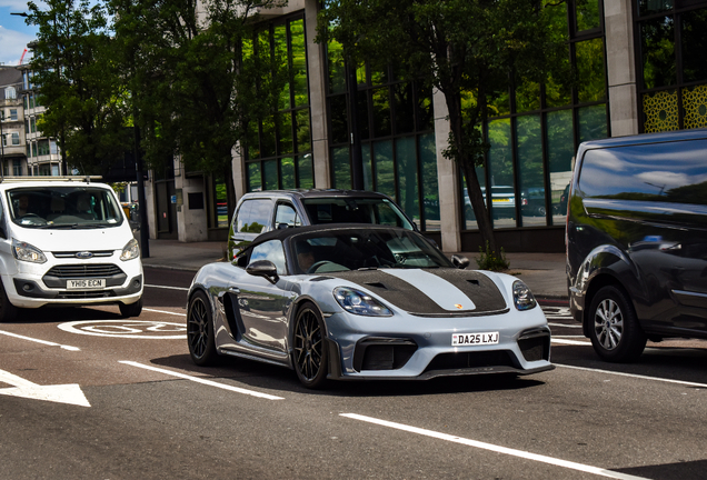 Porsche 718 Spyder RS Weissach Package