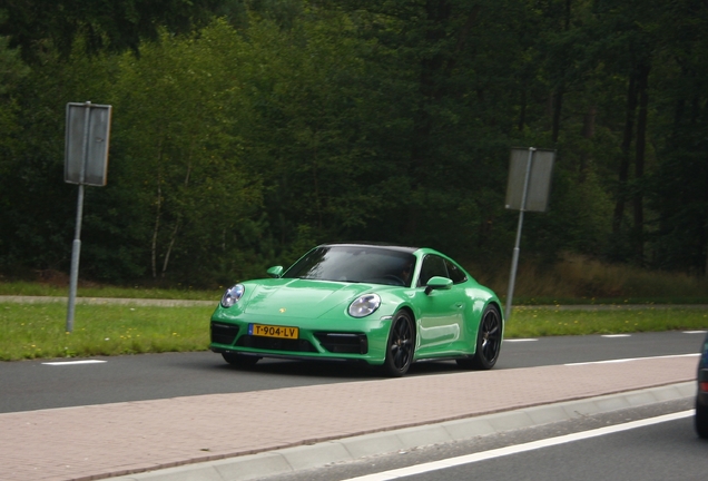 Porsche 992 Carrera 4S