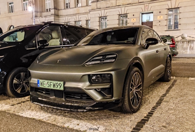 Porsche Macan EV Turbo