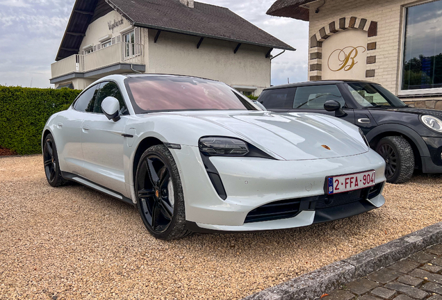 Porsche Taycan Turbo
