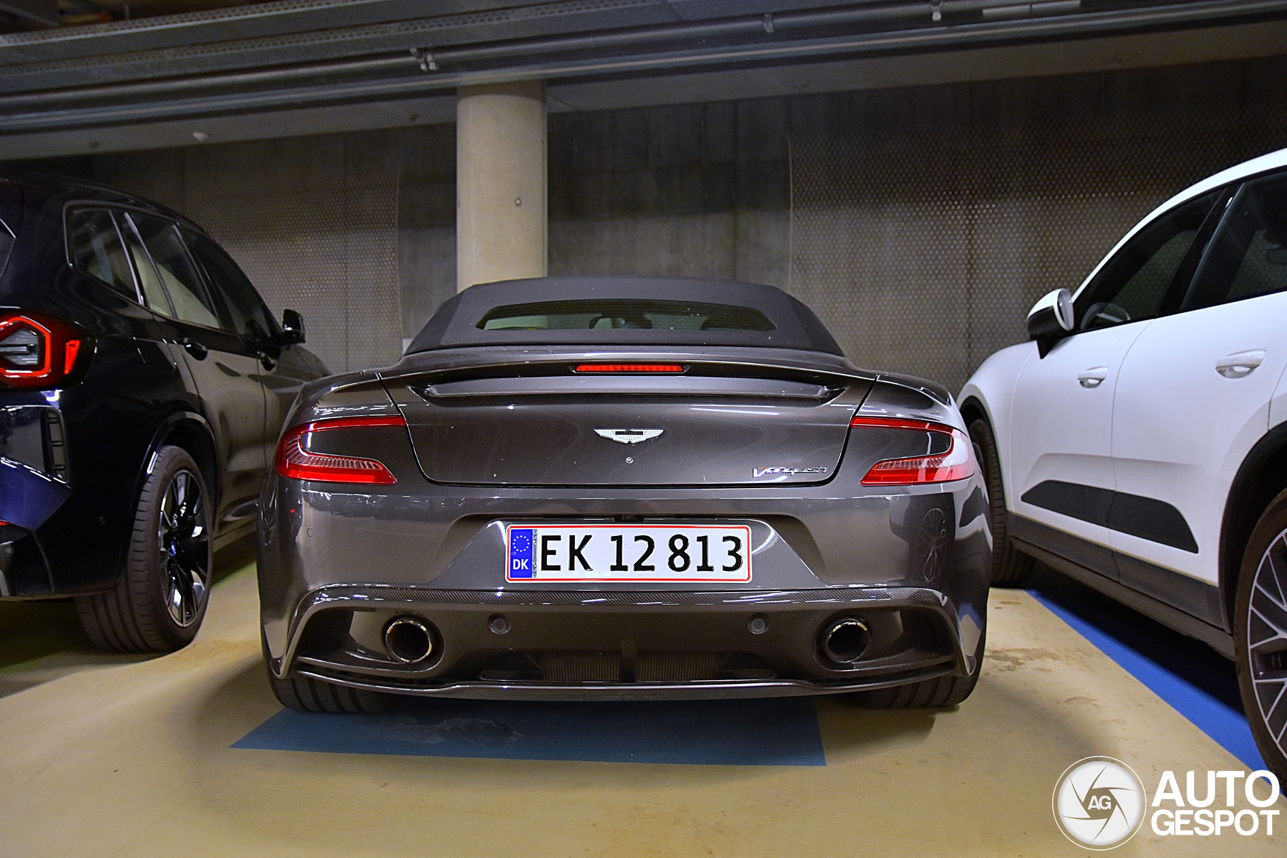 Aston Martin Vanquish Volante