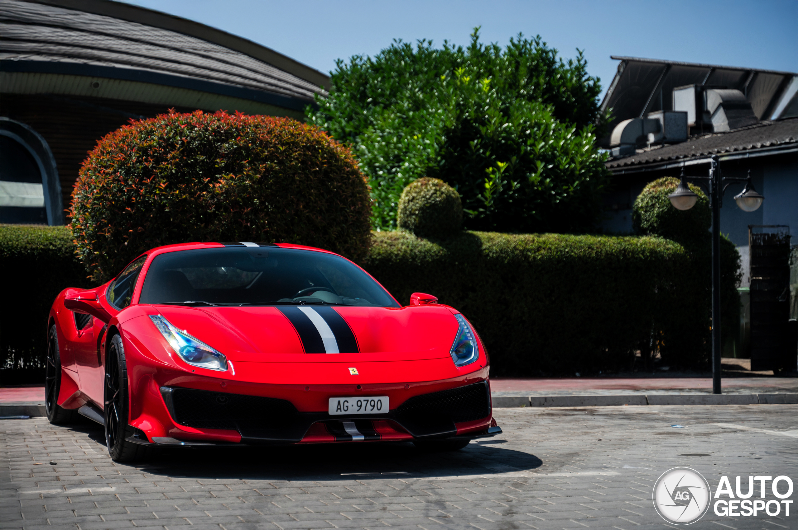 Ferrari 488 Pista