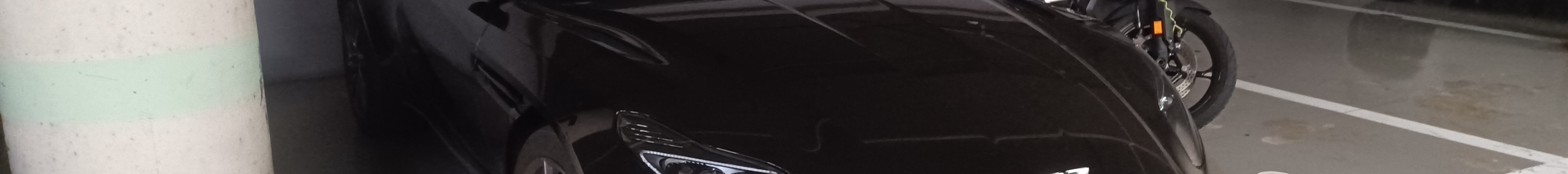 Aston Martin DB11 V8 Volante