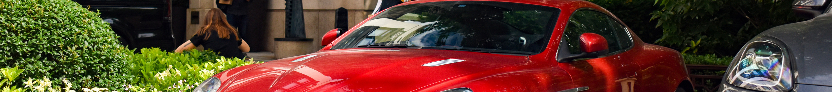 Aston Martin DB9 2013