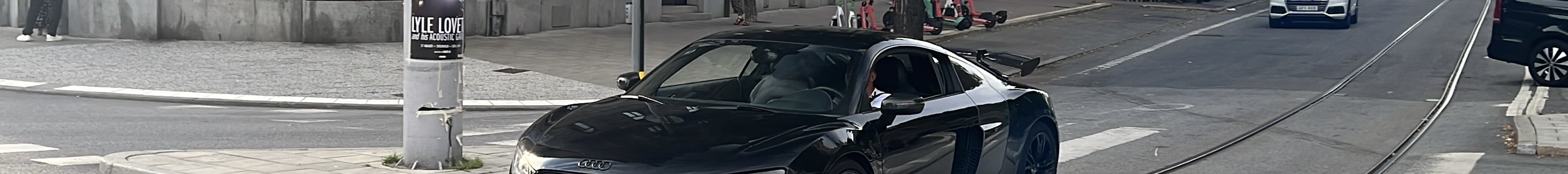 Audi R8 V10 2013