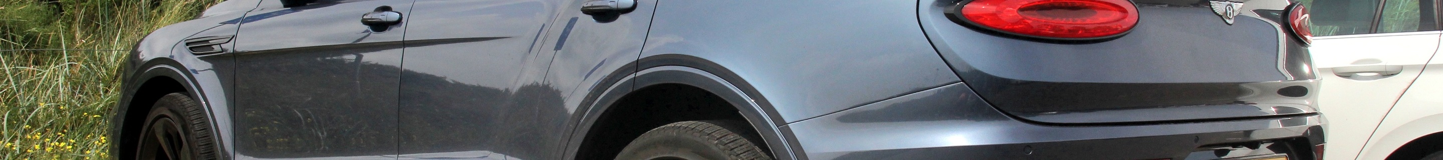 Bentley Bentayga V8 2021