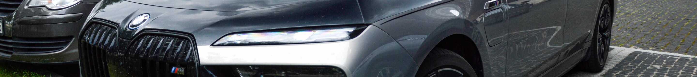 BMW M760e xDrive