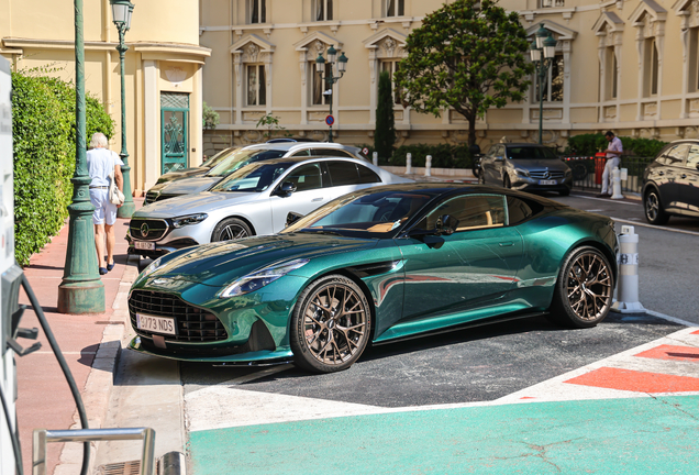 Aston Martin DB12