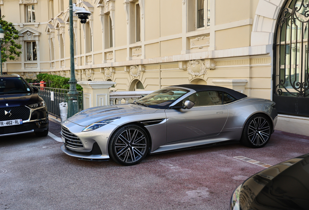 Aston Martin DB12 Volante