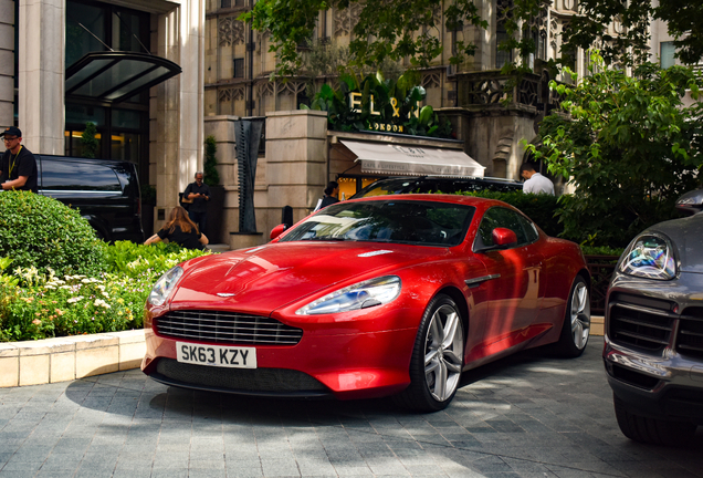 Aston Martin DB9 2013