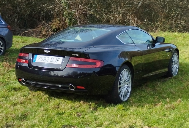 Aston Martin DB9