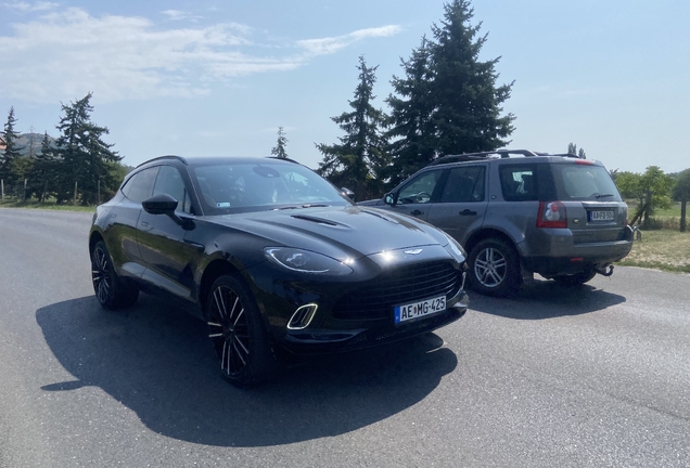 Aston Martin DBX