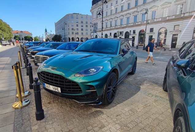 Aston Martin DBX707