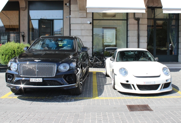 Bentley Bentayga V8 2021
