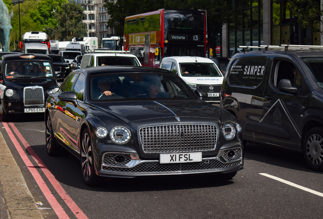 Bentley Flying Spur Hybrid