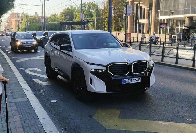 BMW XM G09