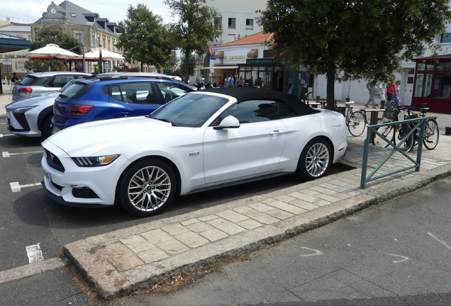 Ford Mustang GT Convertible 2015