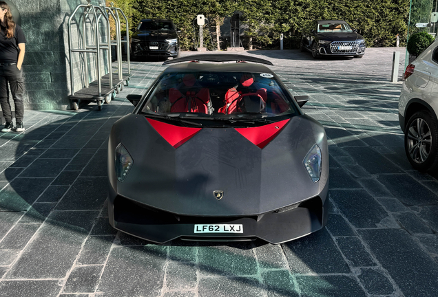 Lamborghini Sesto Elemento Lanzante