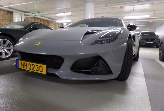 Lotus Emira